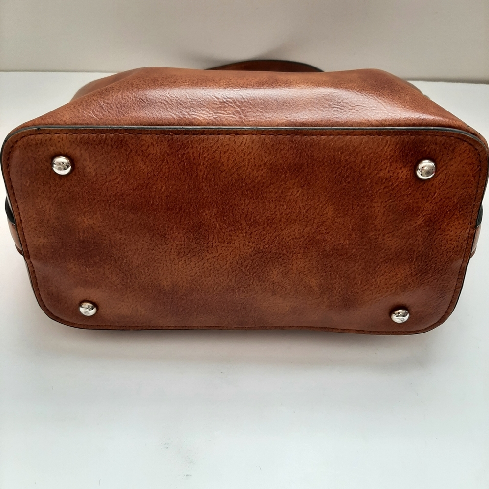 Learher Bag - Picture 3 of 15